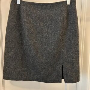 Ilyse  Hart Ltd wool skirt